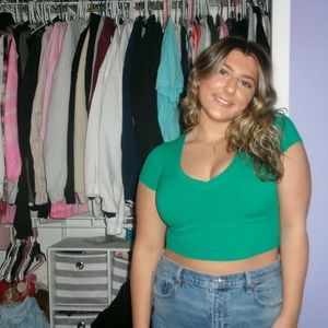 Meet your Posher, Juliana